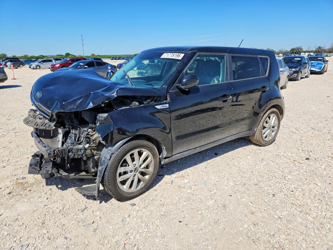 2018 KIA SOUL Plus — Front 3/4