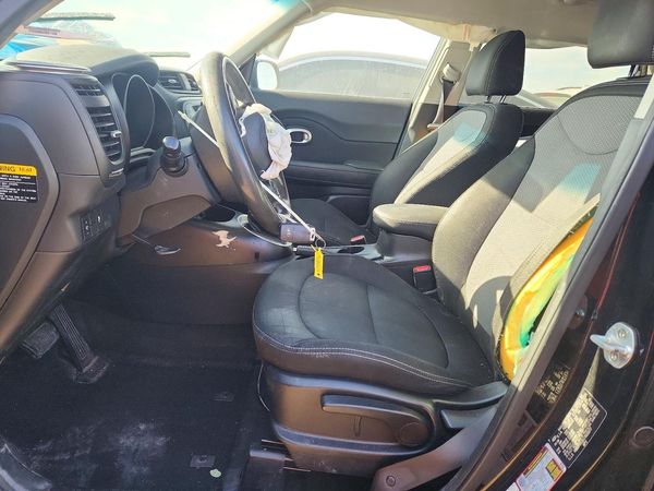 2018 KIA SOUL Plus — DENT