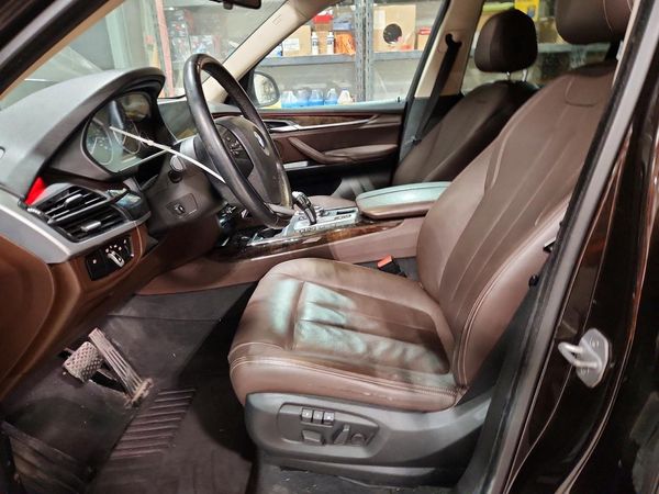 2014 BMW X5 xDrive35i — DENT