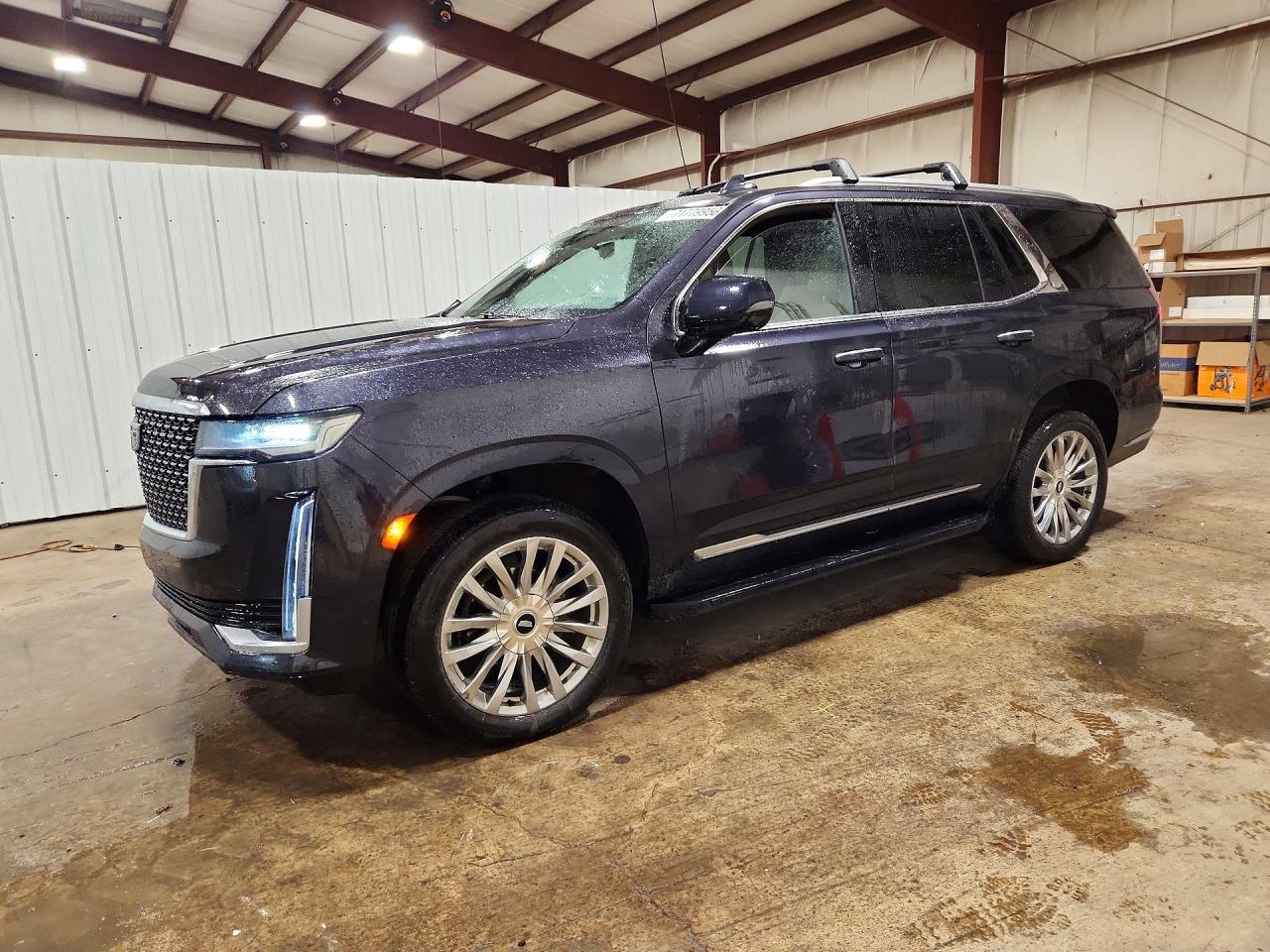 2024 CADILLAC ESCALADE Premium Luxury — Front 3/4