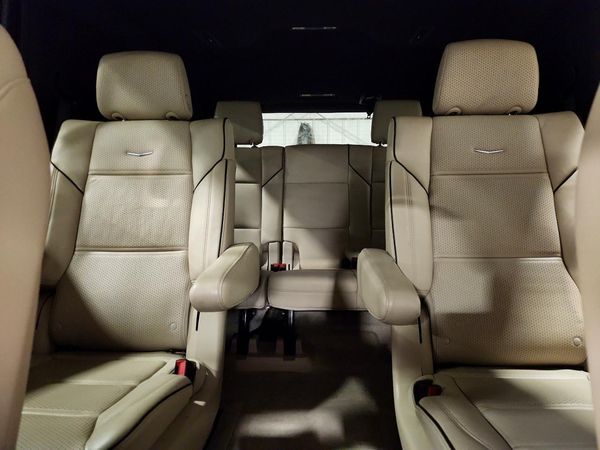 2024 CADILLAC ESCALADE Premium Luxury — SUVN