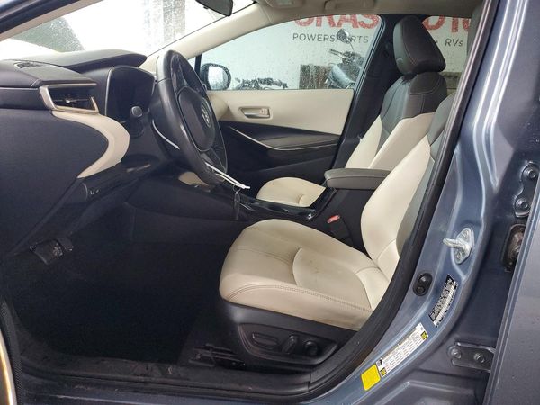 2021 TOYOTA COROLLA XLE — DENT