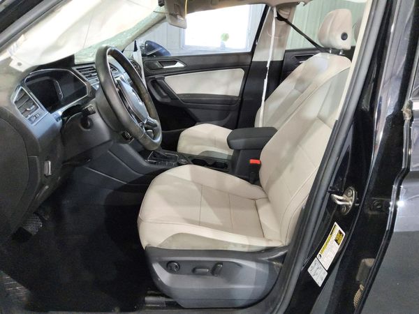 2019 VOLKSWAGEN TIGUAN — DENT