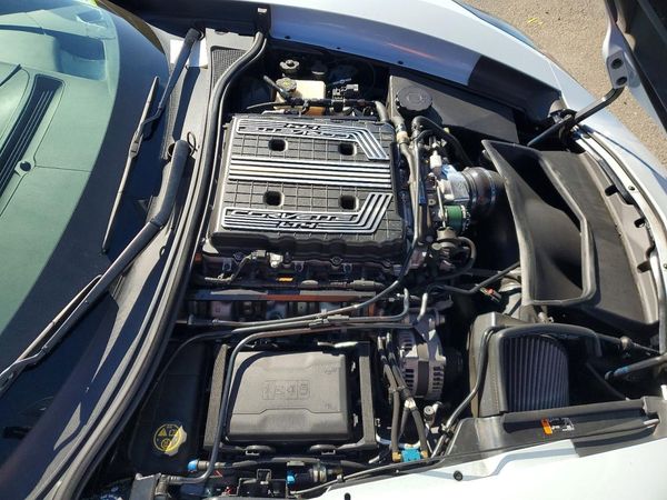 2019 CHEVROLET CORVETTE Z06 Preferred 2LZ — Engine bay