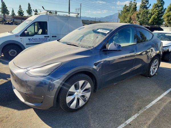 2023 TESLA MODEL Y — DSFA — Front 3/4