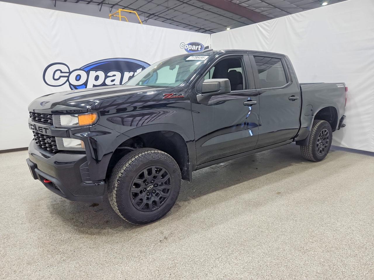 2022 CHEVROLET SILVERADO Trail Boss Custom — Front 3/4