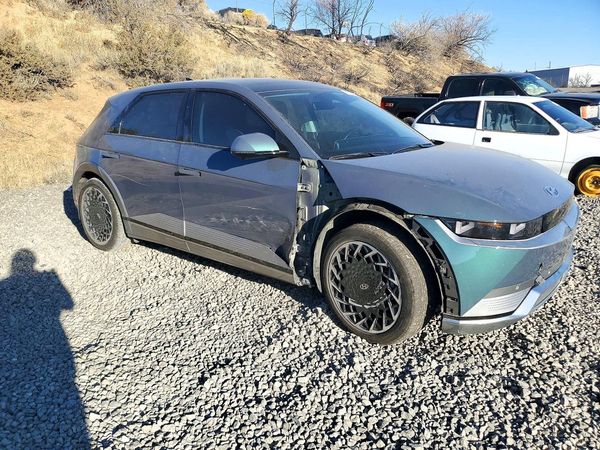 2023 HYUNDAI IONIQ Limited — Passenger 3/4