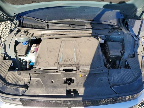 2023 HYUNDAI IONIQ Limited — Engine bay