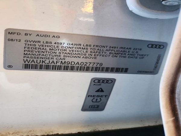 2013 AUDI A3 Premium Plus — VINS