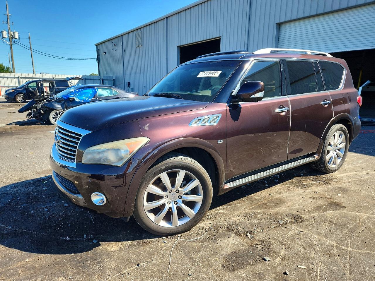 2014 INFINITI QX80 — Front 3/4