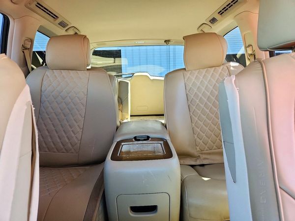 2014 INFINITI QX80 — SUVN