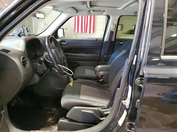 2012 JEEP PATRIOT Latitude — DENT