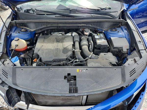 2022 KIA SORENTO SX/SX-P — Engine bay