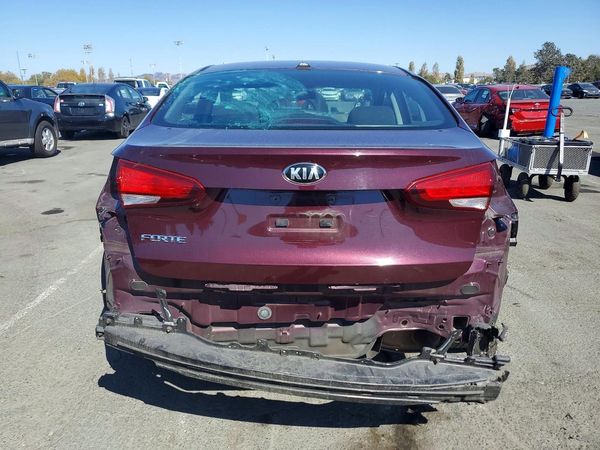 2018 KIA FORTE LX Base — DIRR