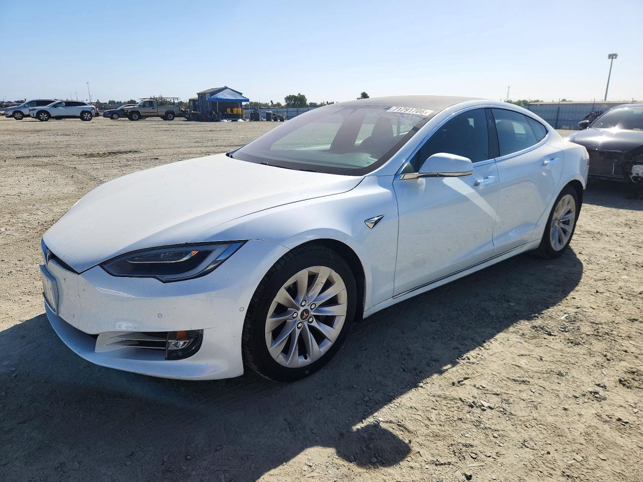 2018 TESLA MODEL S — Front 3/4