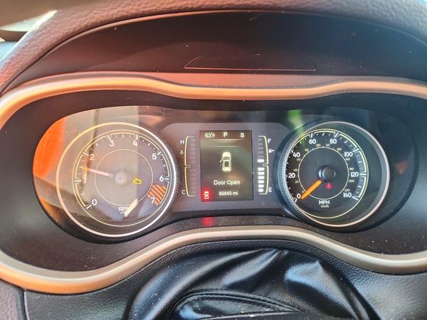 2015 JEEP CHEROKEE Sport — ODOM