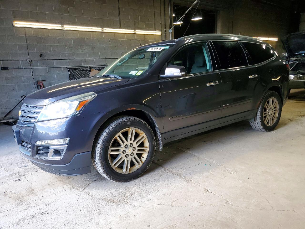 2015 CHEVROLET TRAVERSE 1LT — Front 3/4