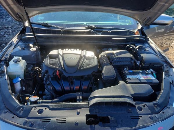 2015 KIA OPTIMA — Engine bay