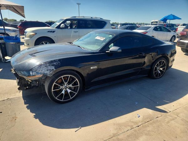 2020 FORD MUSTANG I4 Coupe — Front 3/4