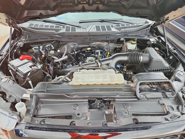 2023 FORD F150 SuperCrew — Engine bay