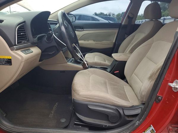 2017 HYUNDAI ELANTRA — DENT