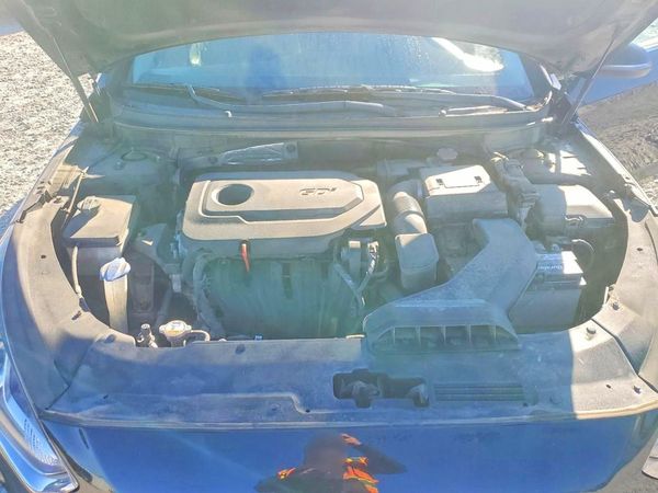 2018 HYUNDAI SONATA — Engine bay