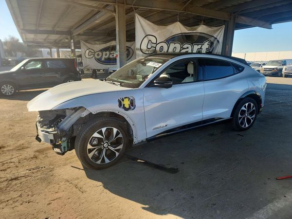 2022 FORD MUSTANG — DSFA — Front 3/4