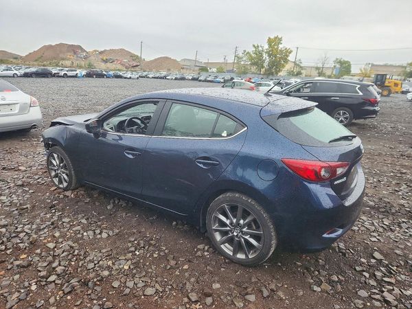 2018 MAZDA 3 Touring — DSRA