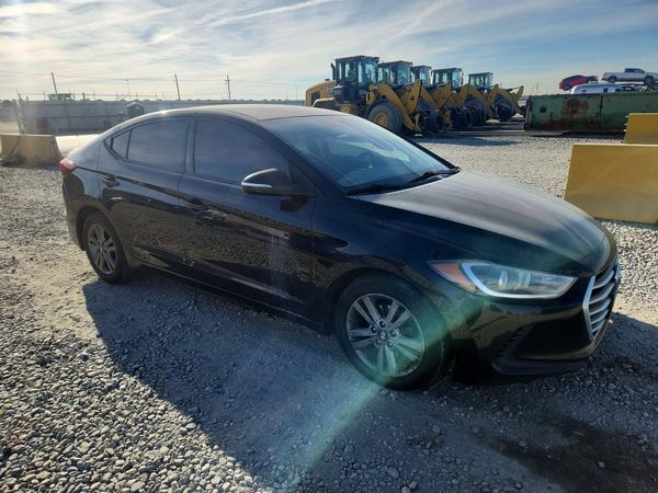 2018 HYUNDAI ELANTRA — Passenger 3/4