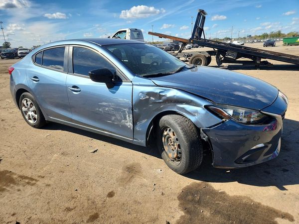 2015 MAZDA 3 SV/Base — Passenger 3/4