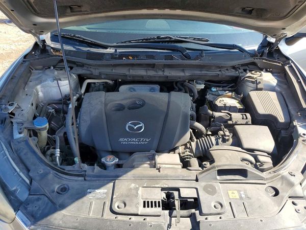 2014 MAZDA CX-5 Touring/GS — Engine bay