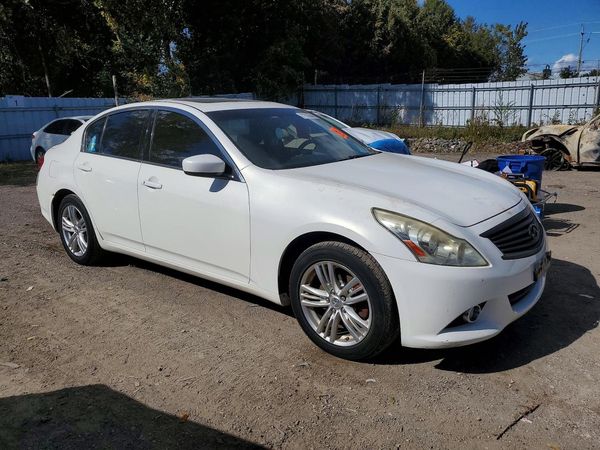 2012 INFINITI G37 — Passenger 3/4