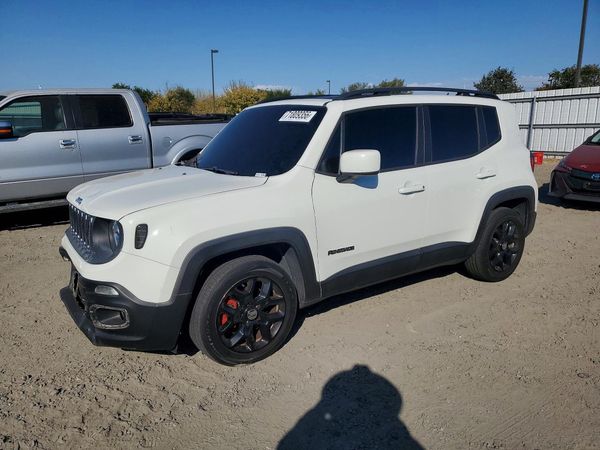 2015 JEEP RENEGADE — Front 3/4