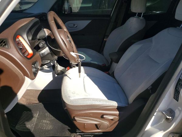 2015 JEEP RENEGADE — DENT