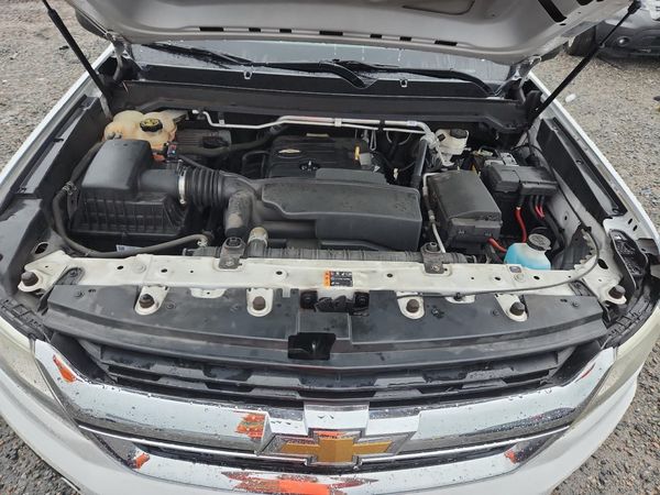 2019 CHEVROLET COLORADO Work Truck — Engine bay