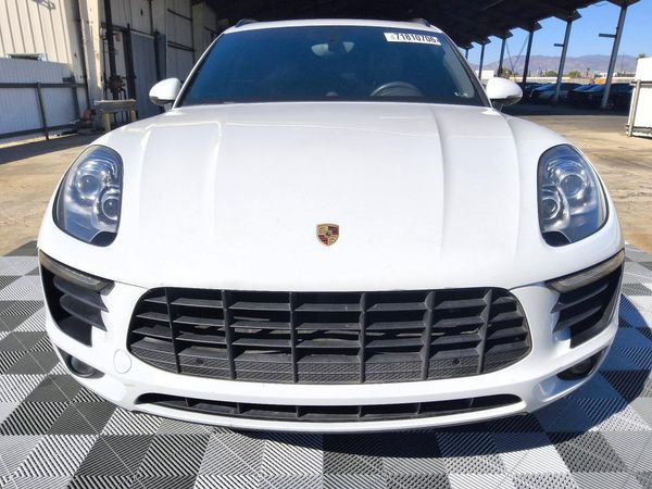 2016 PORSCHE MACAN — DIRF