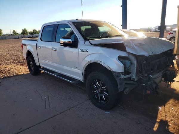 2017 FORD F150 SuperCrew — Passenger 3/4