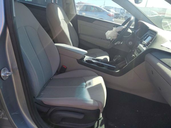 2015 HYUNDAI SONATA SE, ECO — DENT