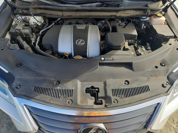 2017 LEXUS RX 350 — Engine bay