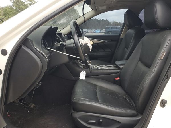 2017 INFINITI Q50