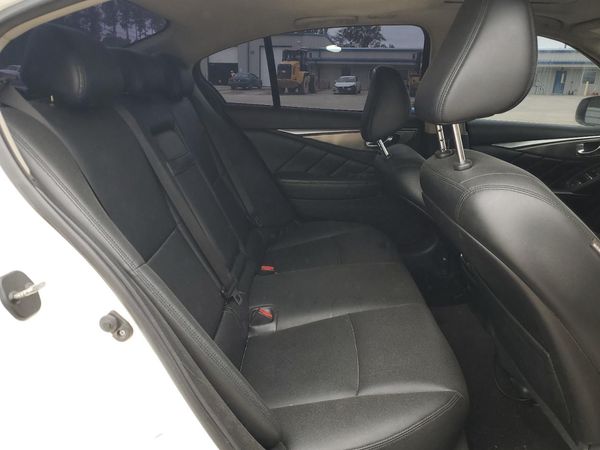 2017 INFINITI Q50