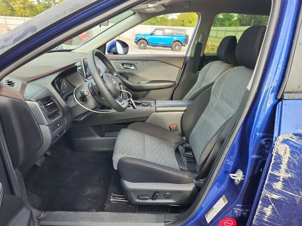 2023 NISSAN ROGUE SV — DENT