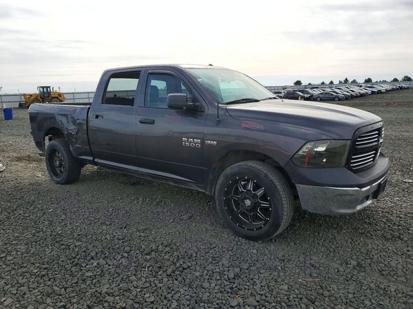 2015 RAM 1500 ST — Passenger 3/4