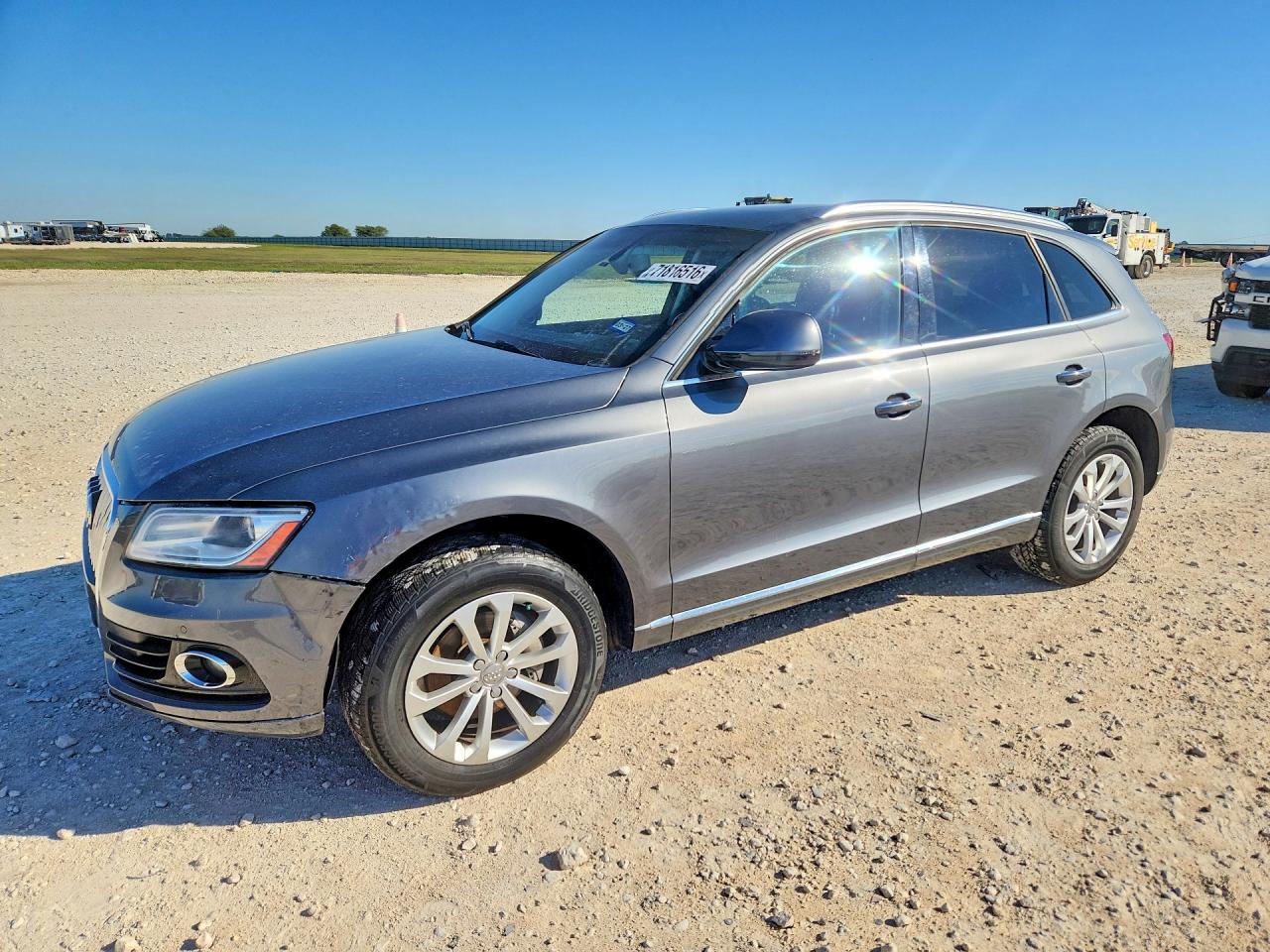 2016 AUDI Q5 quattro Premium Plus — Front 3/4