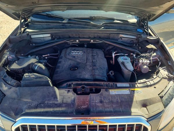 2016 AUDI Q5 quattro Premium Plus — Engine bay