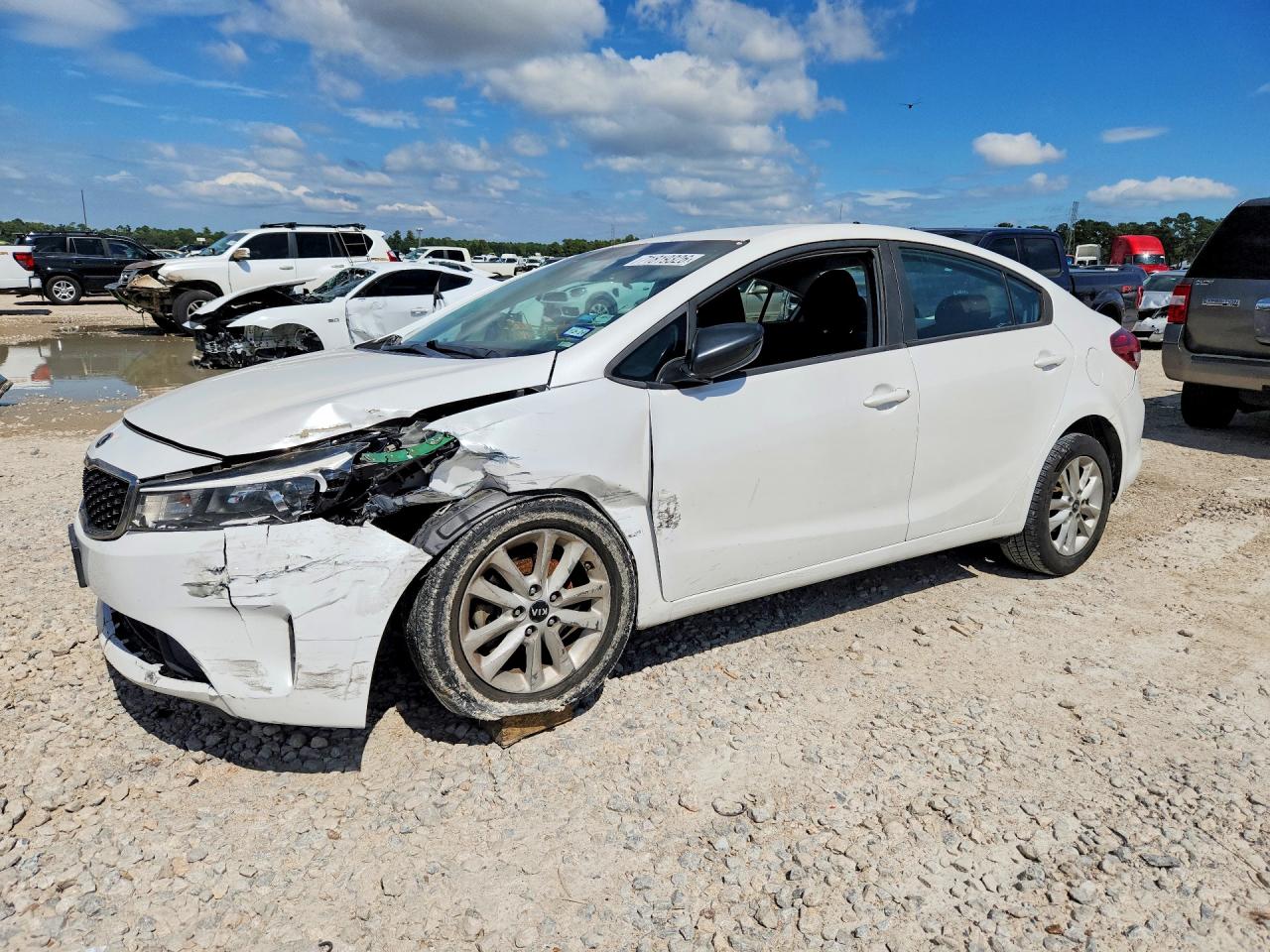 2017 KIA FORTE LX Popular, S — Front 3/4