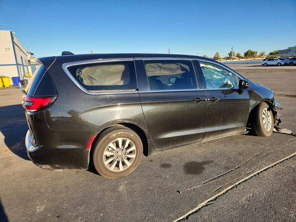 2023 CHRYSLER PACIFICA Touring L — PSRA