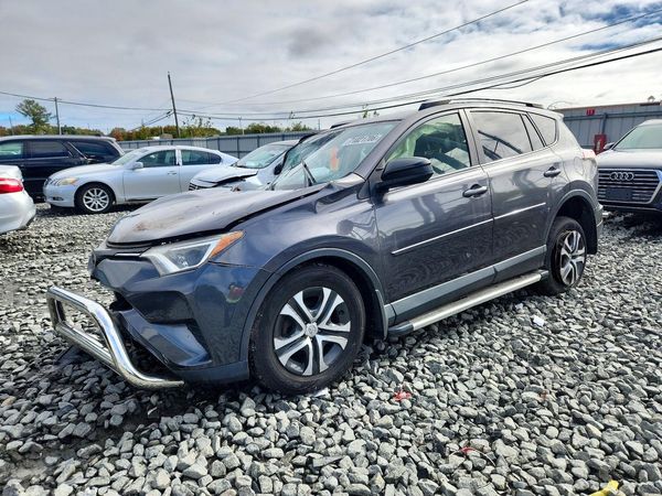2017 TOYOTA RAV4 LE — Front 3/4