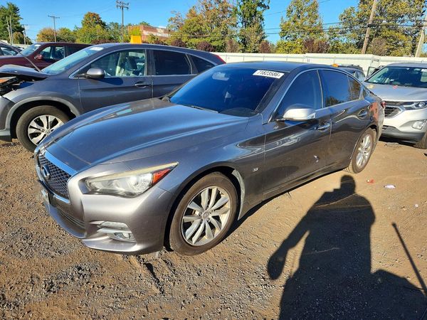 2015 INFINITI Q50 — Front 3/4