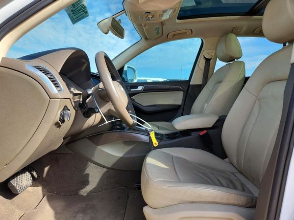 2015 AUDI Q5 — DENT
